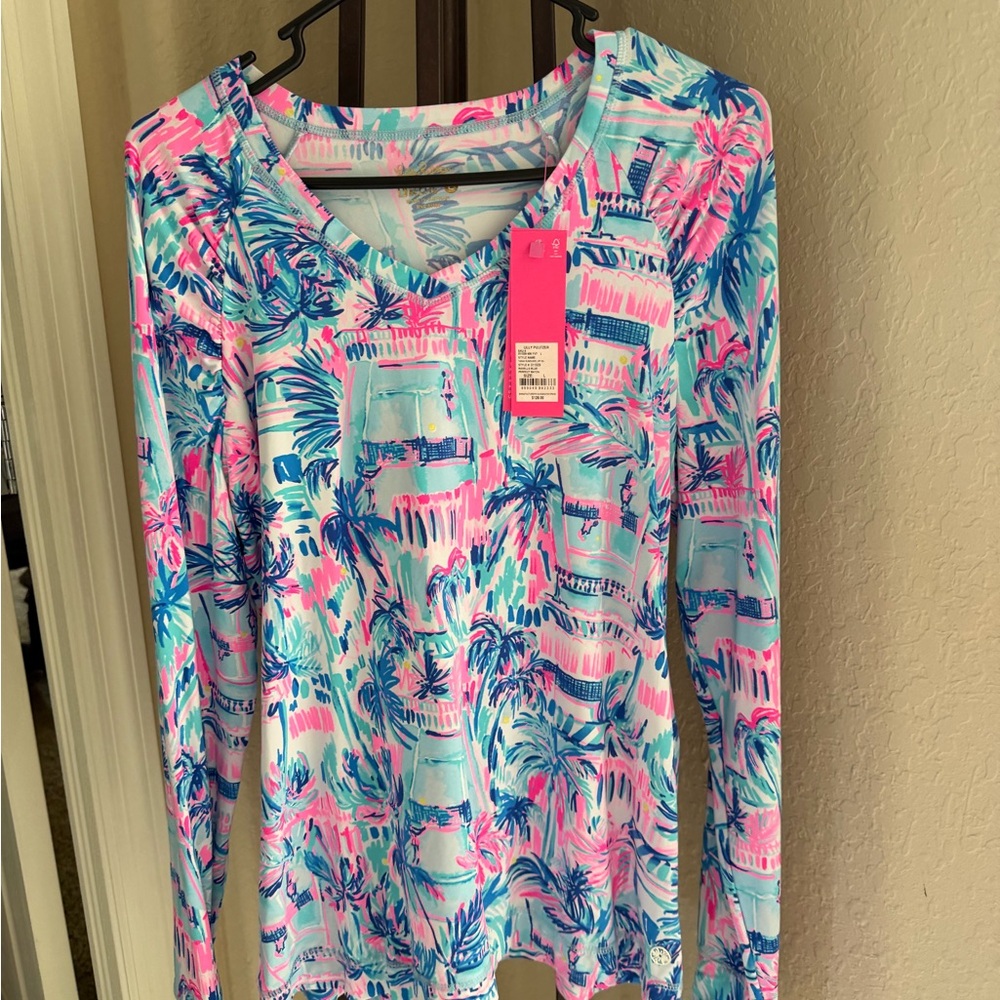 Lilly Pulitzer Luxletic Pink and Blue Patterned Top new with tags